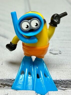 Despicable Me Minion Character 1.5” Toy Figurine Goggles, Snorkel And Flippers